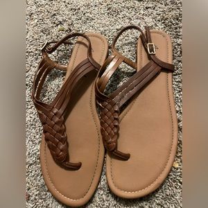 American Eagle Sandals